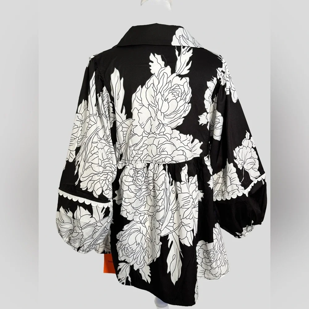 Elegant Black and White Floral Blouse - Picture 6 of 9